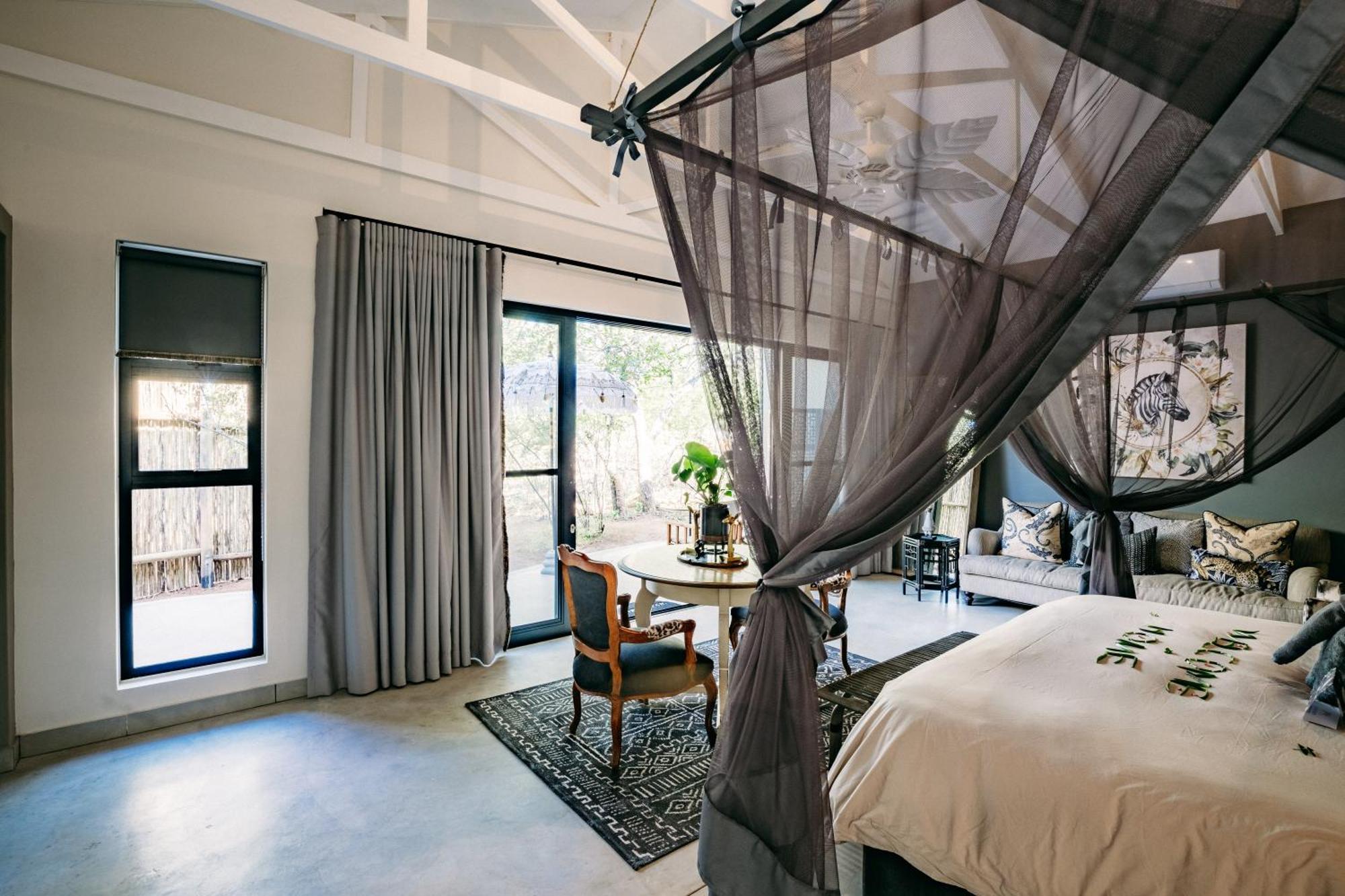 Safari Moon Luxury Bush Lodge 侯斯普瑞特 外观 照片
