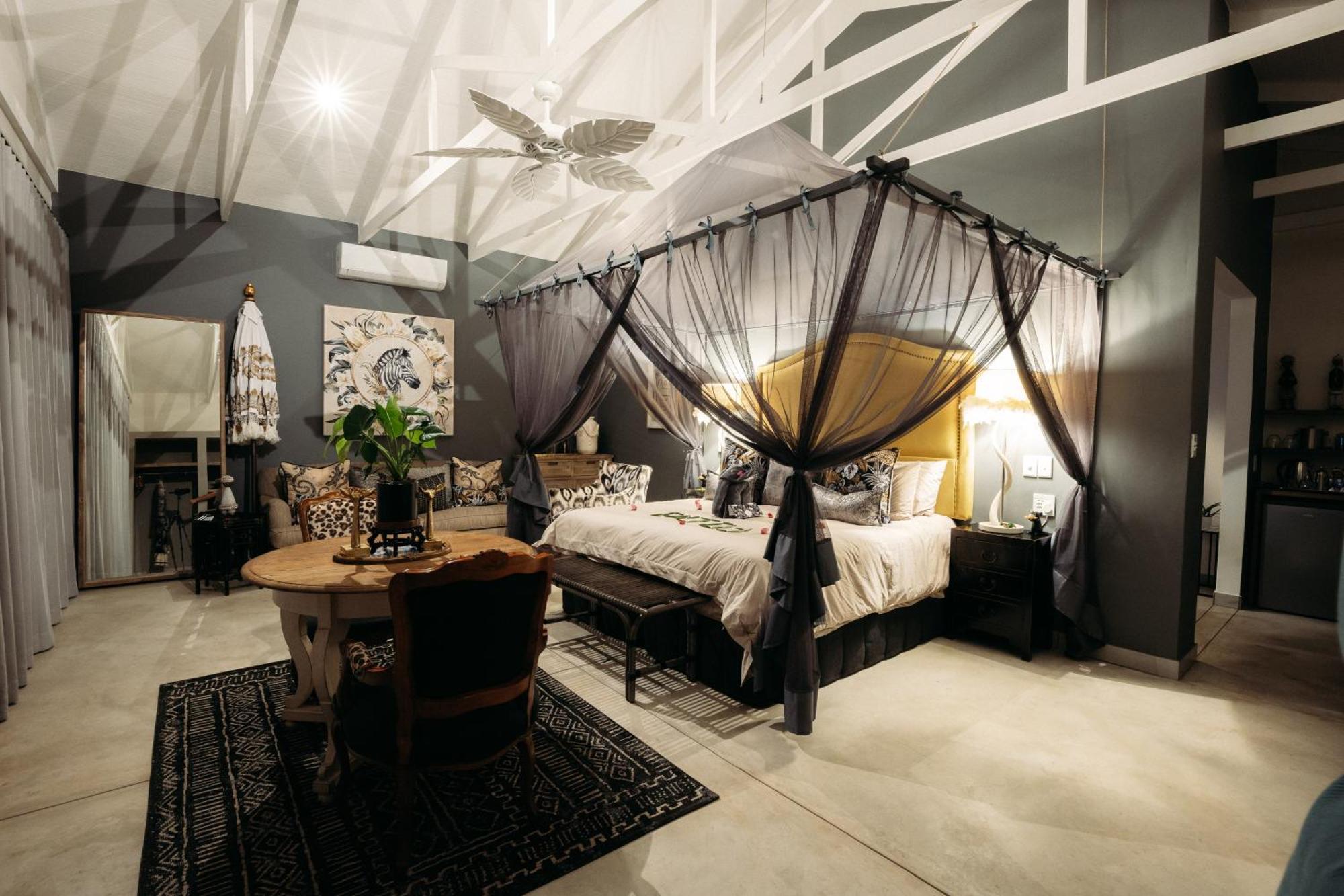 Safari Moon Luxury Bush Lodge 侯斯普瑞特 外观 照片